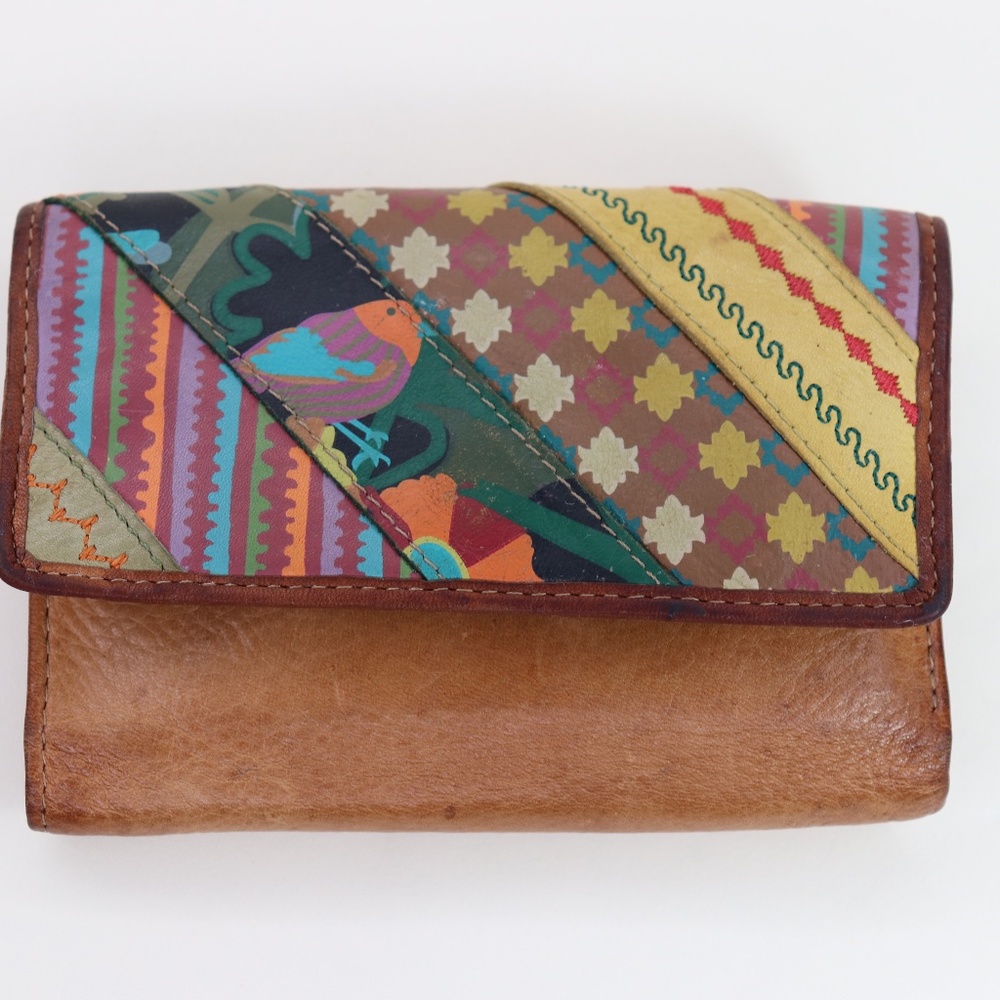 Genuine leather painted bird wallet in GUC